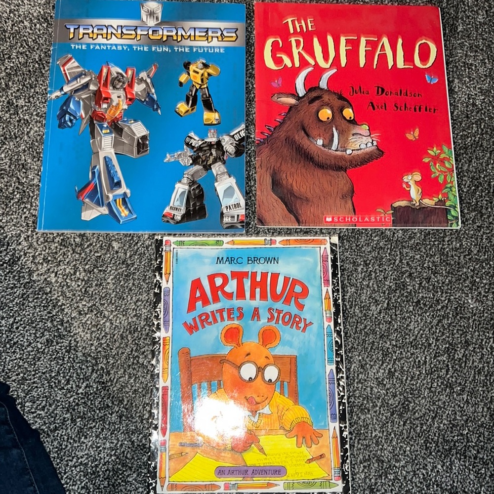 Lot of 3 Children’s books Transformers Gruffalo Arthur